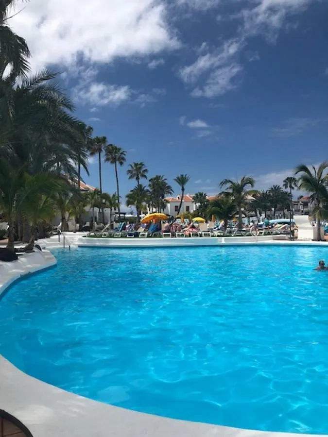 Wonderland With The Best Swimming Pool In Park S III Apartment Playa de las Americas